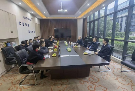 公司總裁劉志剛帶隊赴發(fā)展春華公司開展調研